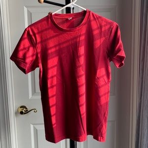 UNIQLO T-Shirt